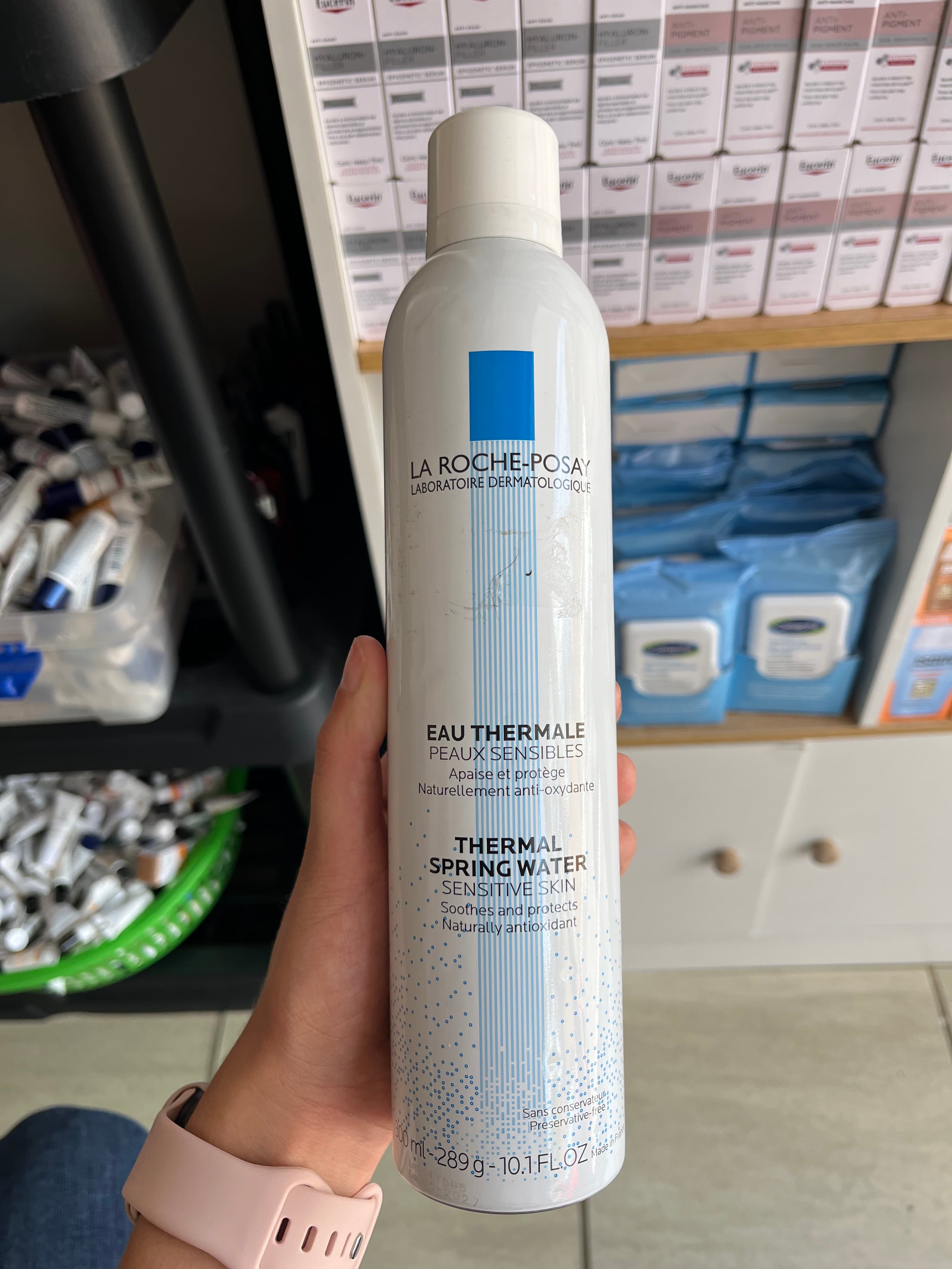 Agua termal de LA ROCHE POSAY