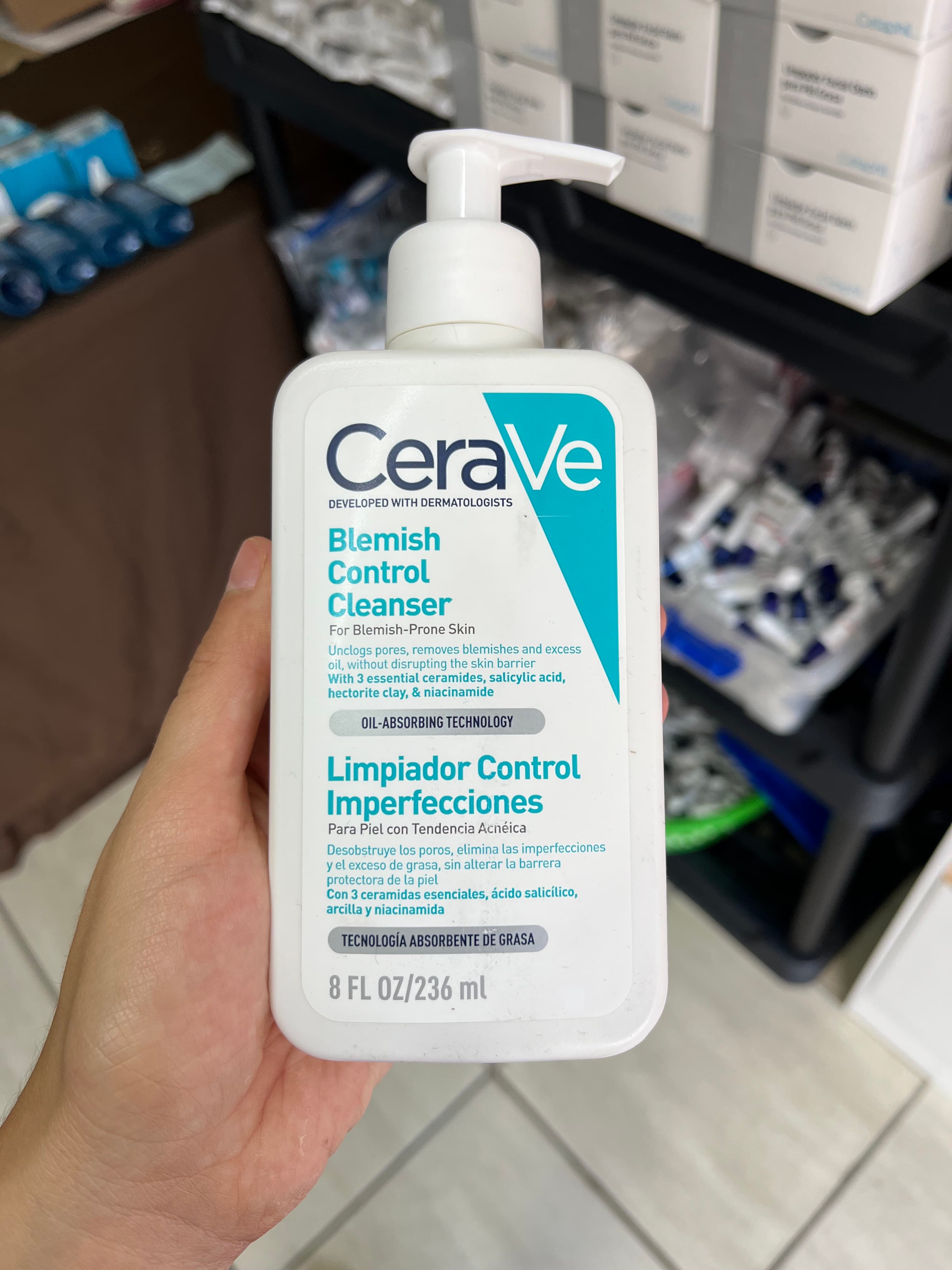 Limpiador control imperfecciones de CERAVE